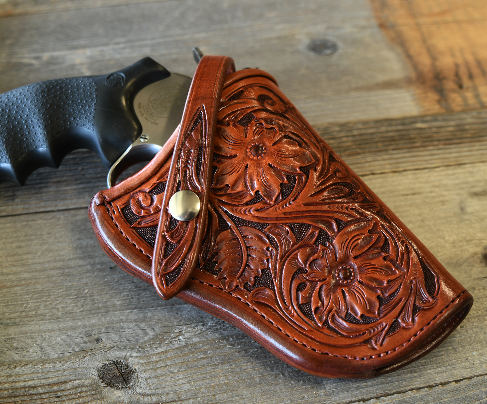 Holster Kit from Slickbald Custom Leather, 1 Slot 15 Degree, Large Revolver